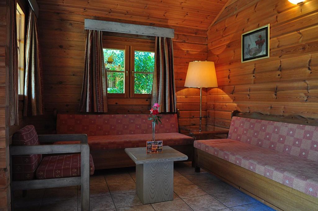 Sandy's Studios Apartments&Log-Villas Cos Habitación foto