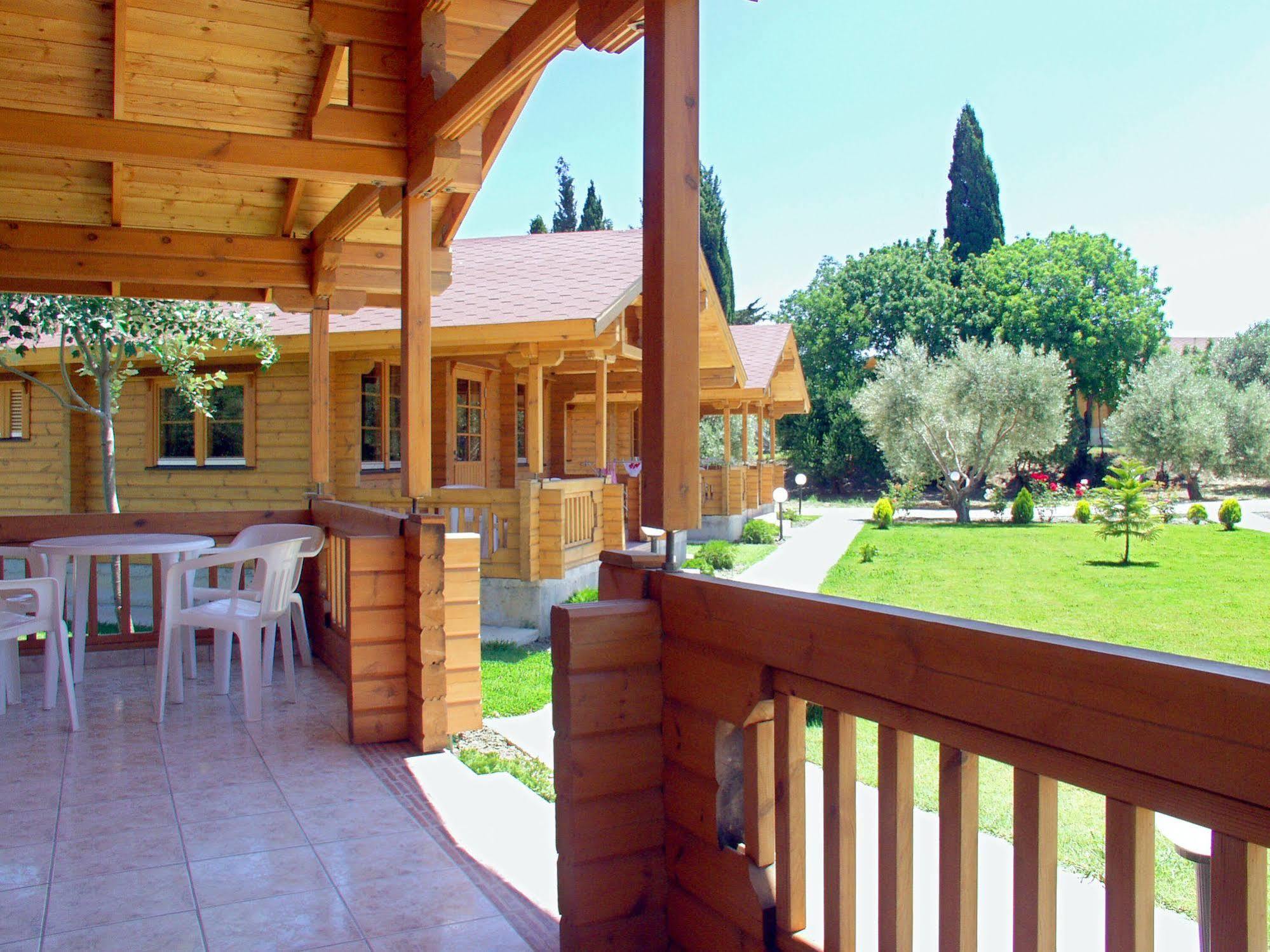 Sandy's Studios Apartments&Log-Villas Cos Exterior foto
